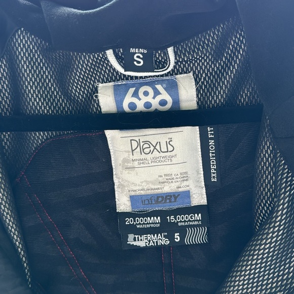 686 ski jacket - Picture 3 of 6